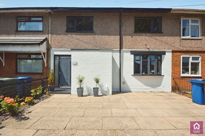 3 Bedroom Terraced House For Sale In Oak Lane, Whitefield, Manchester, Greater Manchester, M45