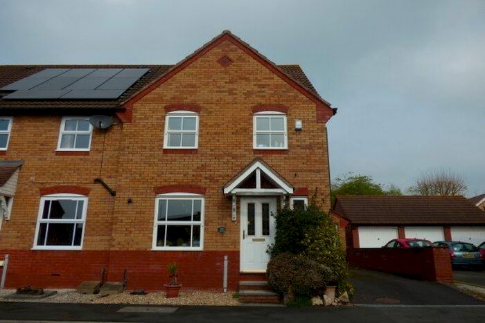 3 Bedroom Property To Rent In Barbers Mead, Taunton, TA2