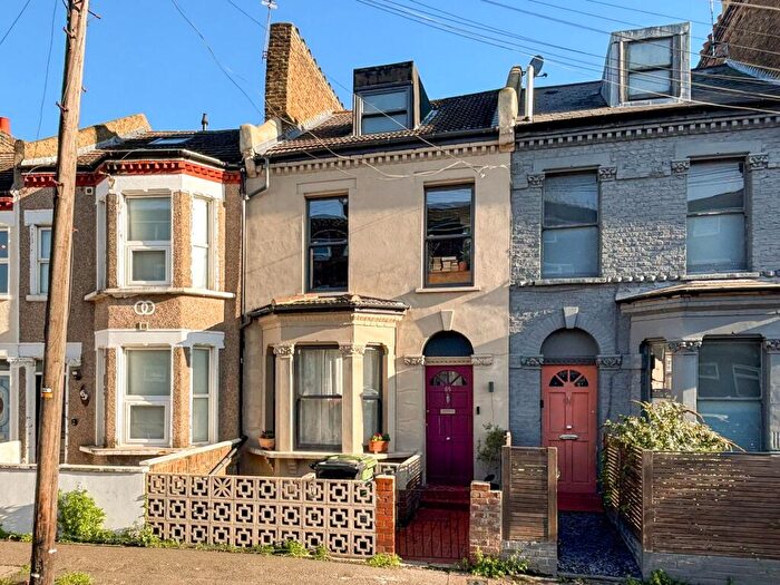 4 Bedroom Terraced House For Sale In Knowles Hill Crescent, Hither Green, SE13