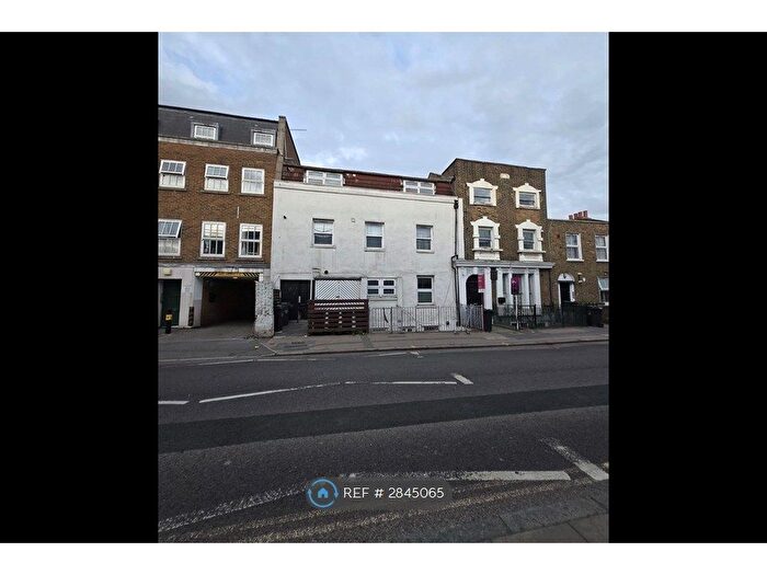 2 Bedroom Flat To Rent In Brooksby's Walk, London, E9