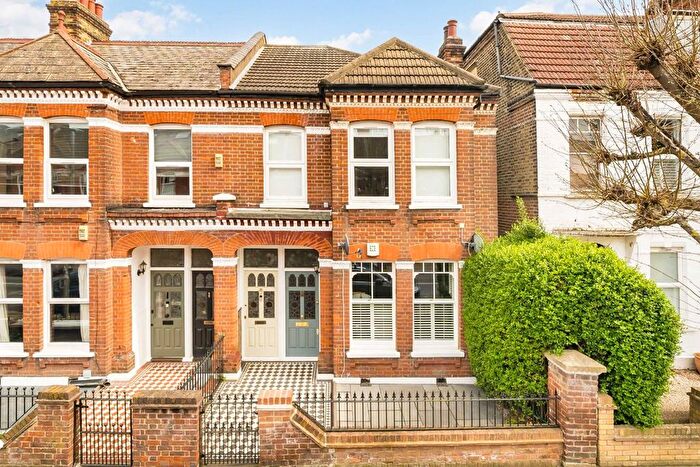 2 Bedroom Flat For Sale In Moring Road, Tooting, SW17
