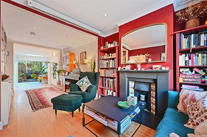 2 Bedroom Cottage For Sale In Faroe Road, London, W14
