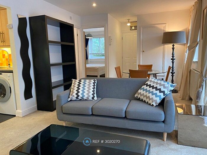 1 Bedroom Flat To Rent In Rutherford Court, London, SW19
