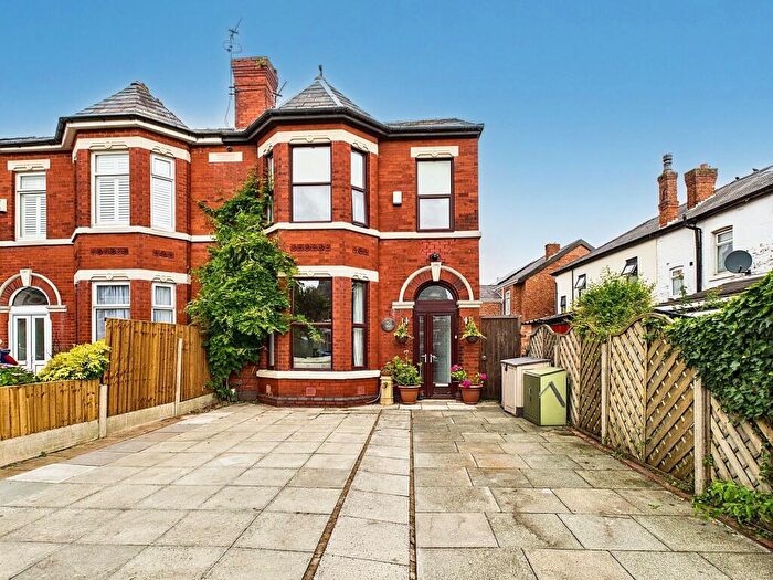 3 Bedroom Semi Detached House For Sale In Walnut Street, Southport, PR8