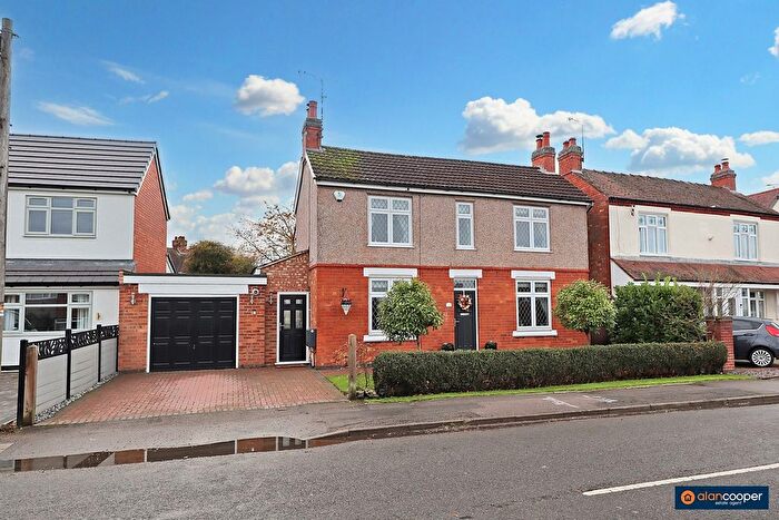 3 Bedroom Detached House For Sale In Rugby Road, Bulkington, CV12