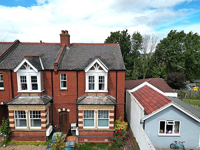 2 Bedroom Flat To Rent In Buckingham Road, Harrow, Middlesex, HA1