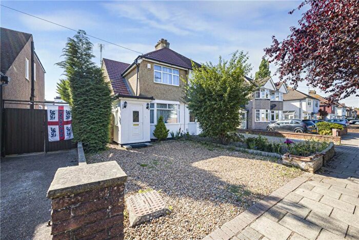 3 Bedroom Semi-Detached House For Sale In May Avenue, Orpington, Kent, BR5