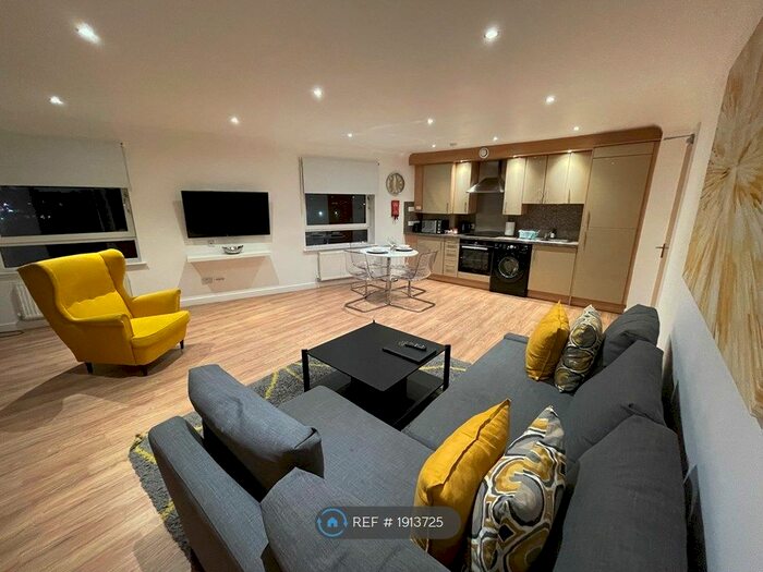 2 Bedroom Flat To Rent In Barrland Street, Glasgow, G41