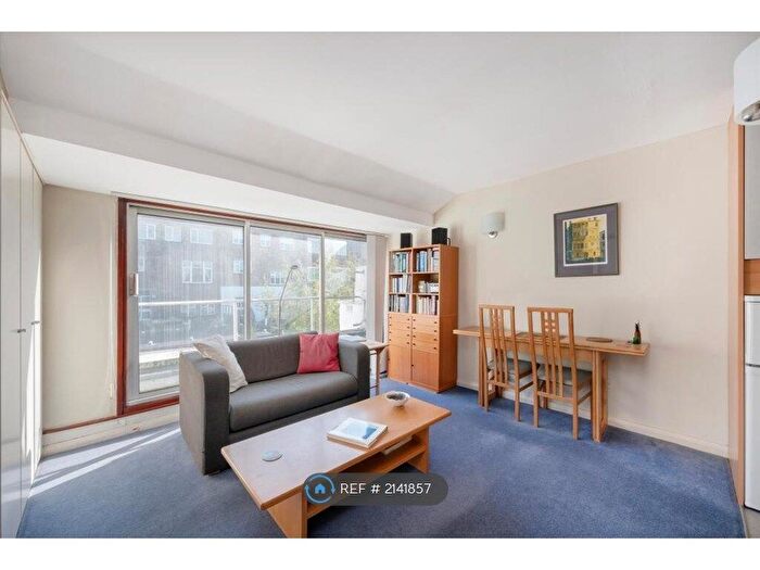 Studio To Rent In Gloucester Terrace, London, W2
