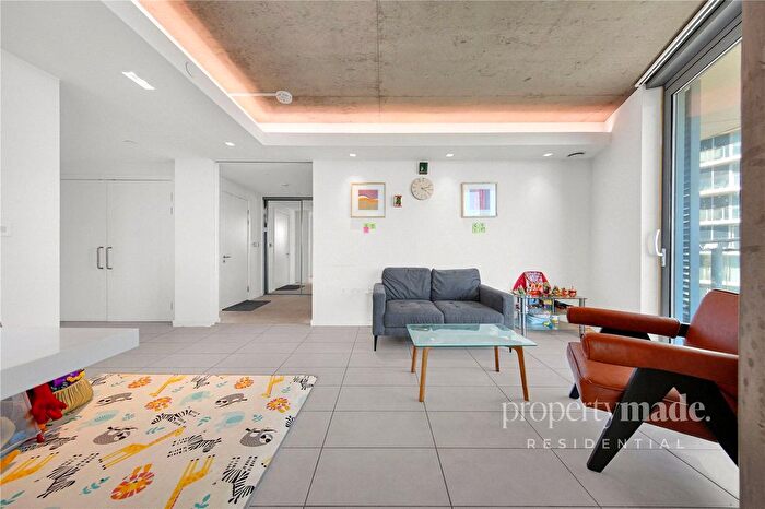 1 Bedroom Flat To Rent In Hoola Building, , Tidal Basin Road, Newham, London, E16