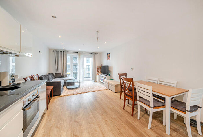 2 Bedroom Apartment For Sale In Westmoreland Road, London, NW9