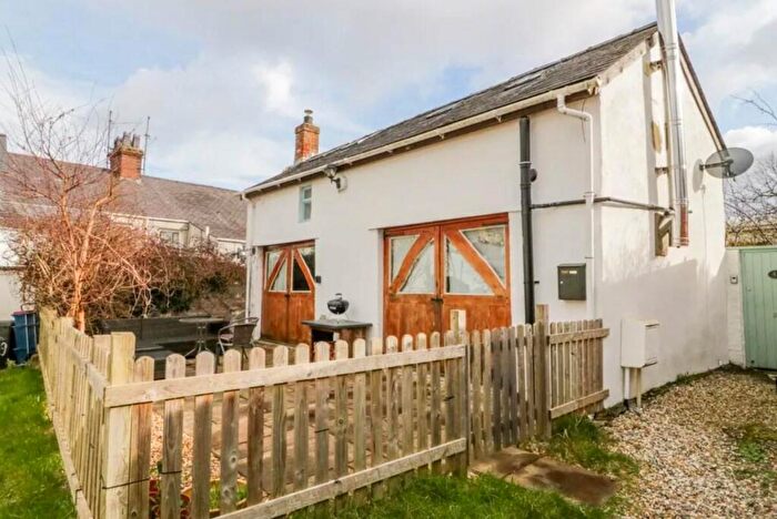 2 Bedroom Detached House For Sale In Steeple Lane, Beaumaris, LL58