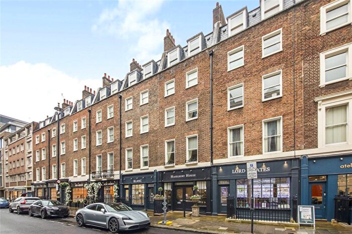 2 Bedroom Flat To Rent In George Street, Marylebone Village, London, W1U