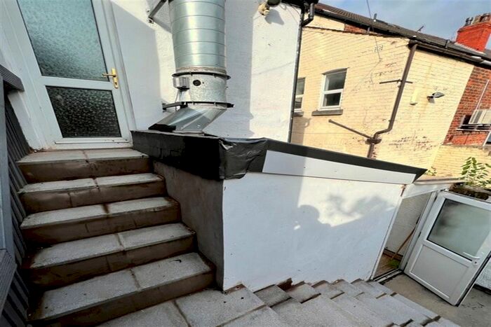 3 Bedroom Flat To Rent In Knowsley Road, Bootle, L20