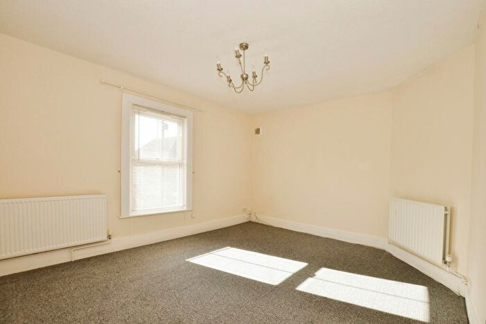 2 Bedroom Detached House For Sale In Windmill Street, Hythe, Kent, CT21