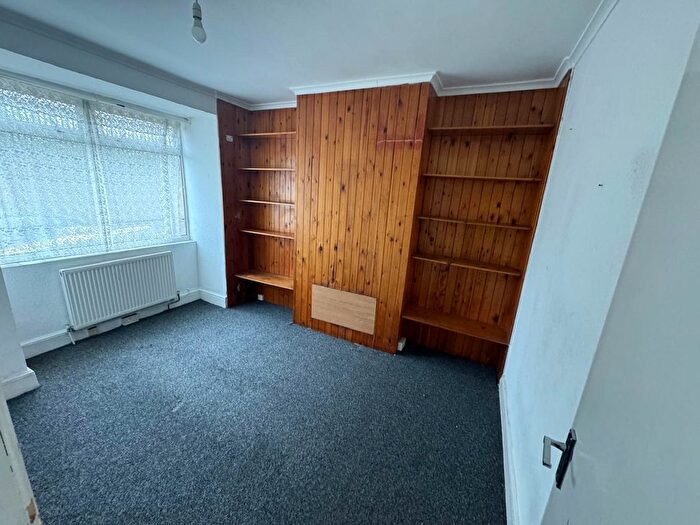 3 Bedroom Terraced House To Rent In Victoria Road, Barking, IG11