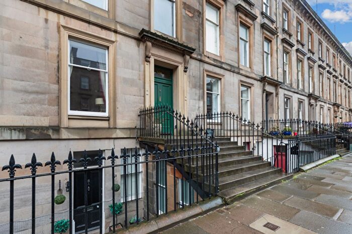 2 Bedroom Flat For Sale In Grosvenor Street, Edinburgh, EH12
