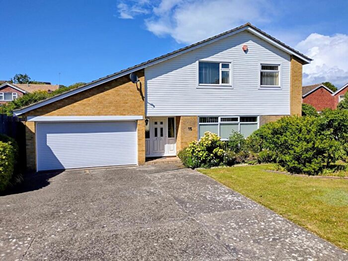 4 Bedroom Detached House For Sale In Hawkhurst Way, Broadstairs, CT10