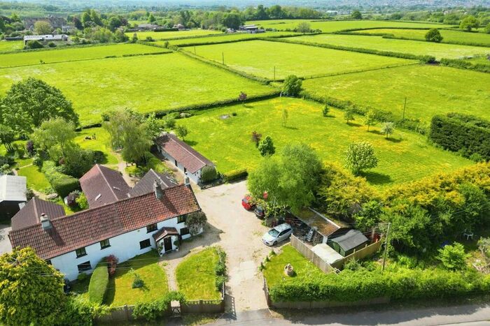 4 Bedroom Character Property For Sale In Shortwood Hill, Mangotsfield, Bristol, BS16