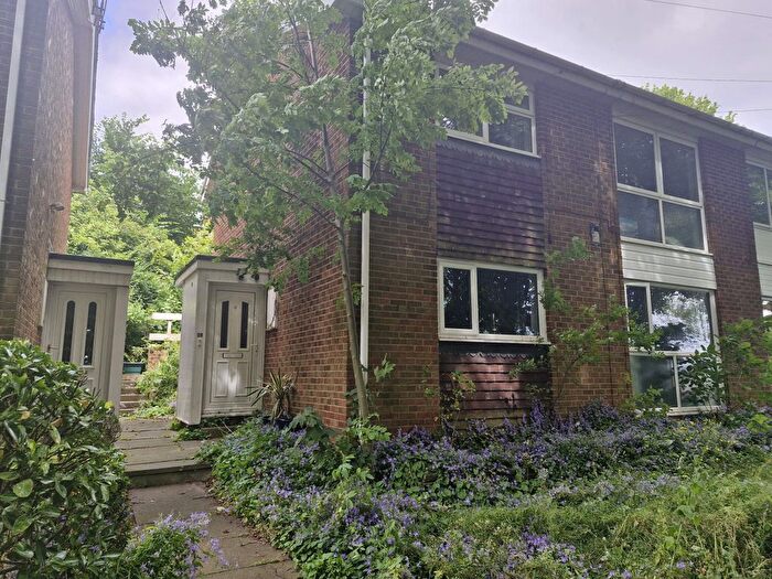 2 Bedroom Flat To Rent In Hamsterley Crescent, Newton Hall, Durham, DH1