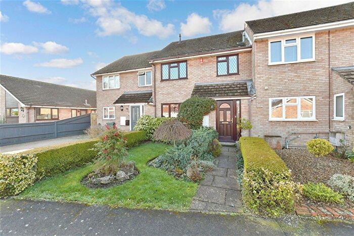 3 Bedroom Terraced House For Sale In Millfield Road, West Kingsdown, Sevenoaks, Kent, TN15