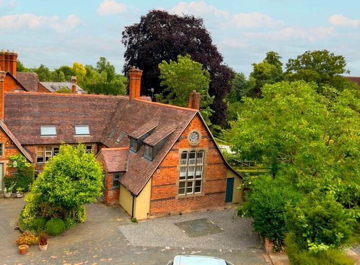 3 Bedroom Property For Sale In Vicarage Road, Meole Brace, Shrewsbury, SY3