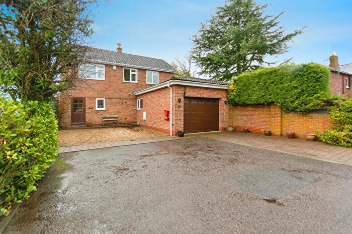 3 Bedroom House For Sale In Elm Tree Rise, Hampton-In-Arden, Solihull, B92