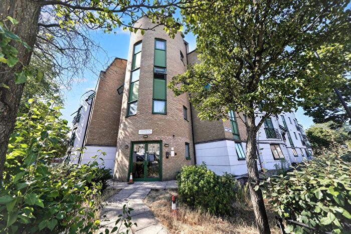 1 Bedroom Flat For Sale In William Perkin Court, Greenford Road, Greenford, Greater London, UB6