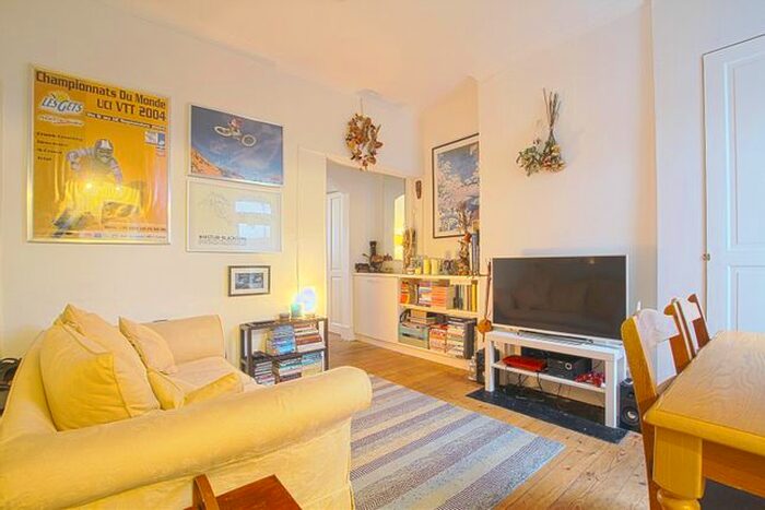 1 Bedroom Flat To Rent In Chesham Terrace, London, W13