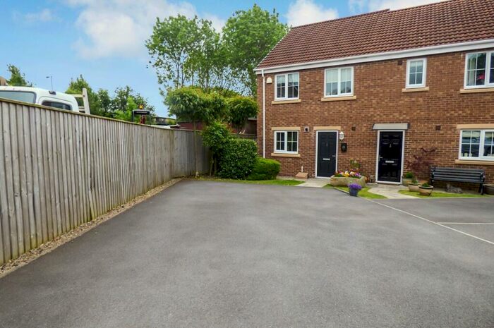 3 Bedroom Semi-Detached House To Rent In Finchale View, West Rainton, Houghton Le Spring, Tyne & Wear, DH4
