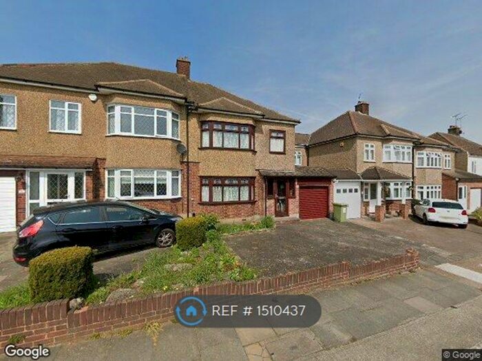 3 Bedroom Semi-Detached House To Rent In Esdaile Gardens, Upminster, RM14