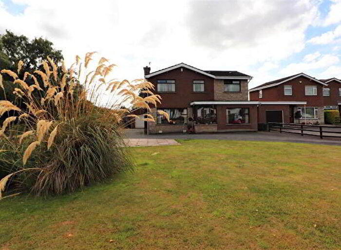 4 Bedroom Detached House For Sale In Hillhall Road, Lisburn, BT27