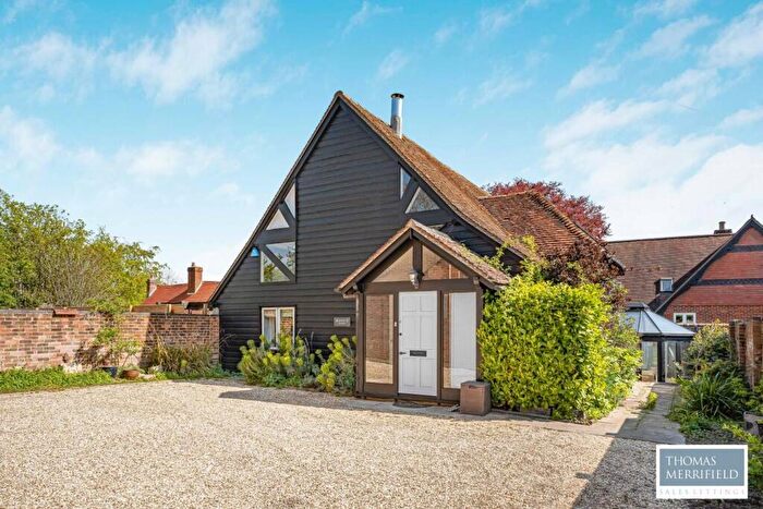 4 Bedroom Barn Conversion To Rent In London Road, Blewbury, OX11