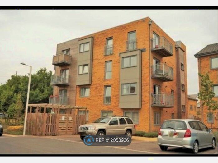 1 Bedroom Flat To Rent In Cloud Close, Dartford, DA1