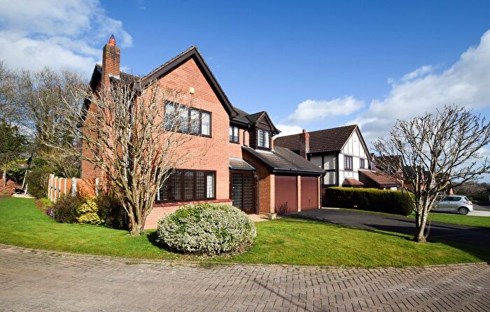 4 Bedroom Detached House For Sale In Walsh Close, Priorslee, Telford, TF2