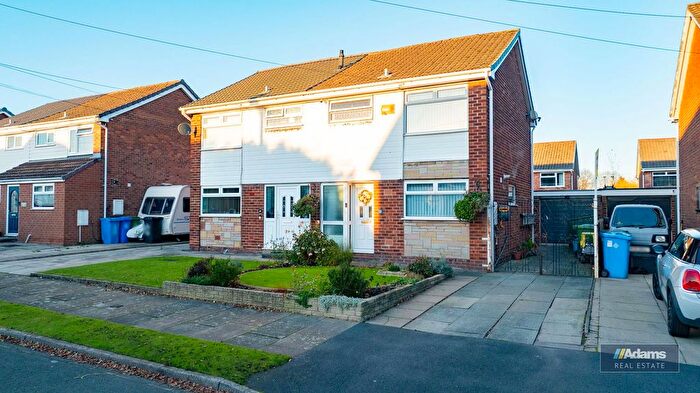 3 Bedroom Semi-Detached House For Sale In Minton Way, Widnes, WA8