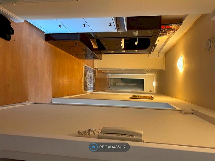 3 Bedroom Flat To Rent In St John Street, London, EC1V