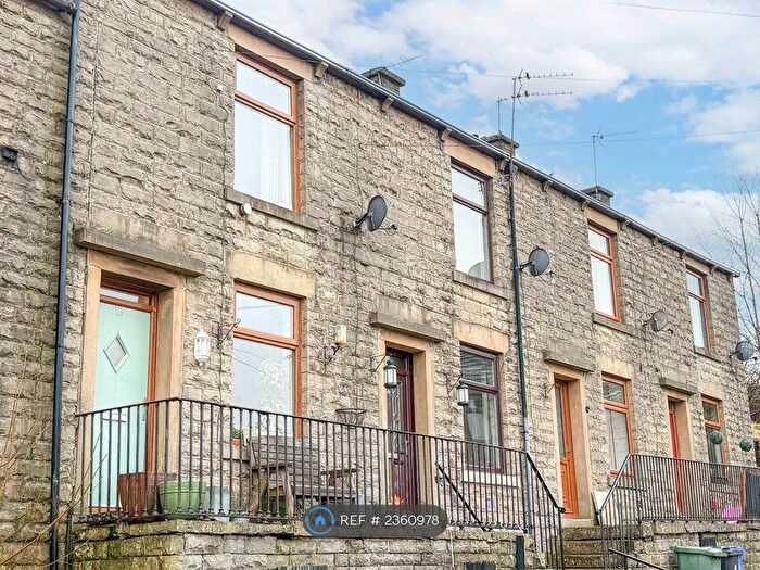 2 Bedroom Terraced House To Rent In Tong End, Whitworth, Rochdale, OL12