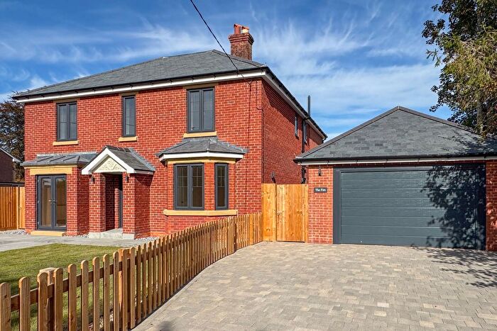 5 Bedroom Detached House For Sale In South Road, Alresford, SO24