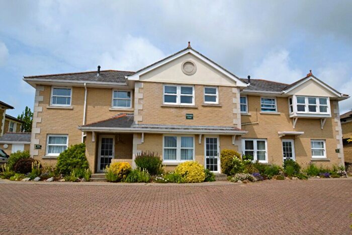 2 Bedroom Apartment For Sale In Broadway, Sandown, Isle Of Wight, PO36