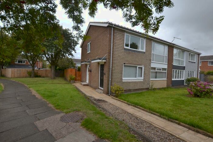 2 Bedroom Flat To Rent In Wansford Way, Whickham, Newcastle Upon Tyne, NE16