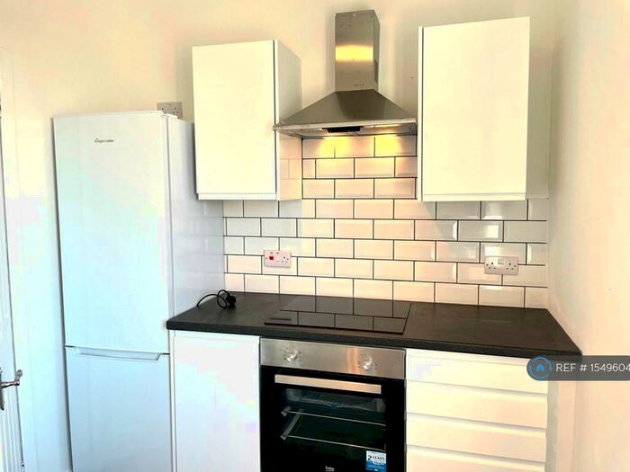 2 Bedroom Flat To Rent In Knockie Road, Turriff, AB53
