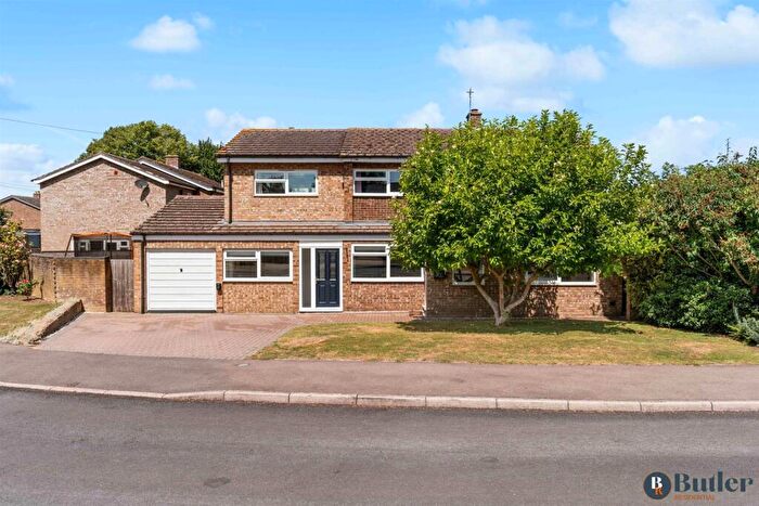 5 Bedroom Detached House For Sale In Springfield Close, Buckden, St. Neots, PE19