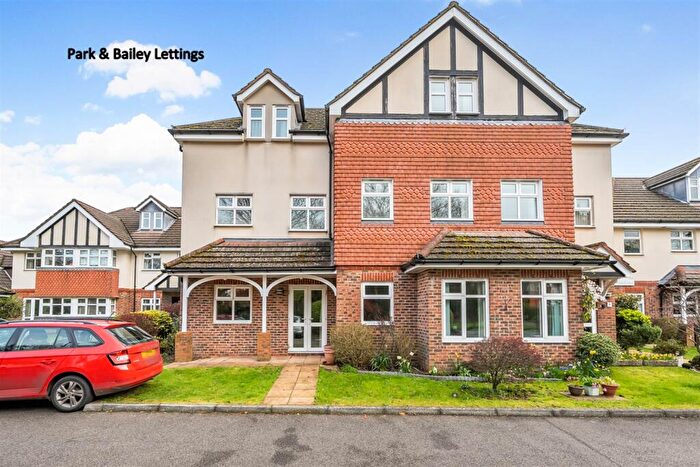 2 Bedroom Flat To Rent In Bedroom Ground Floor Flat In Warlingham, CR6