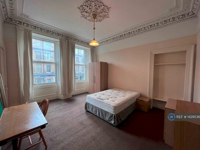 5 Bedroom Flat To Rent In South Clerk Street, Edinburgh, EH8