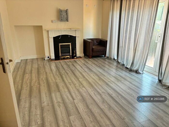 4 Bedroom Terraced House To Rent In Highfield Avenue, Orpington, BR6