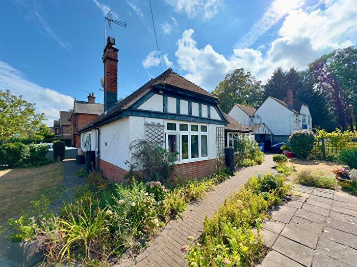 3 Bedroom Detached Bungalow For Sale In Elvetham Road, Fleet, GU51