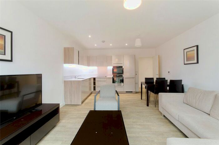 1 Bedroom Flat To Rent In Poldo House, Cable Walk, Enderby Wharf, Greenwich London, SE10