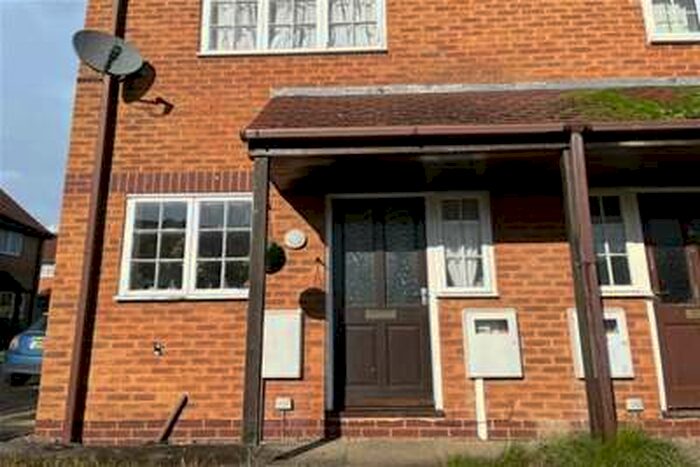 2 Bedroom Semi-Detached House To Rent In Northacre Road, Oakwood, DE21