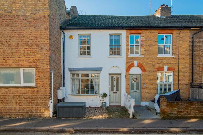 3 Bedroom Terraced House To Rent In Watts Lane, Teddington, Middlesex, TW11